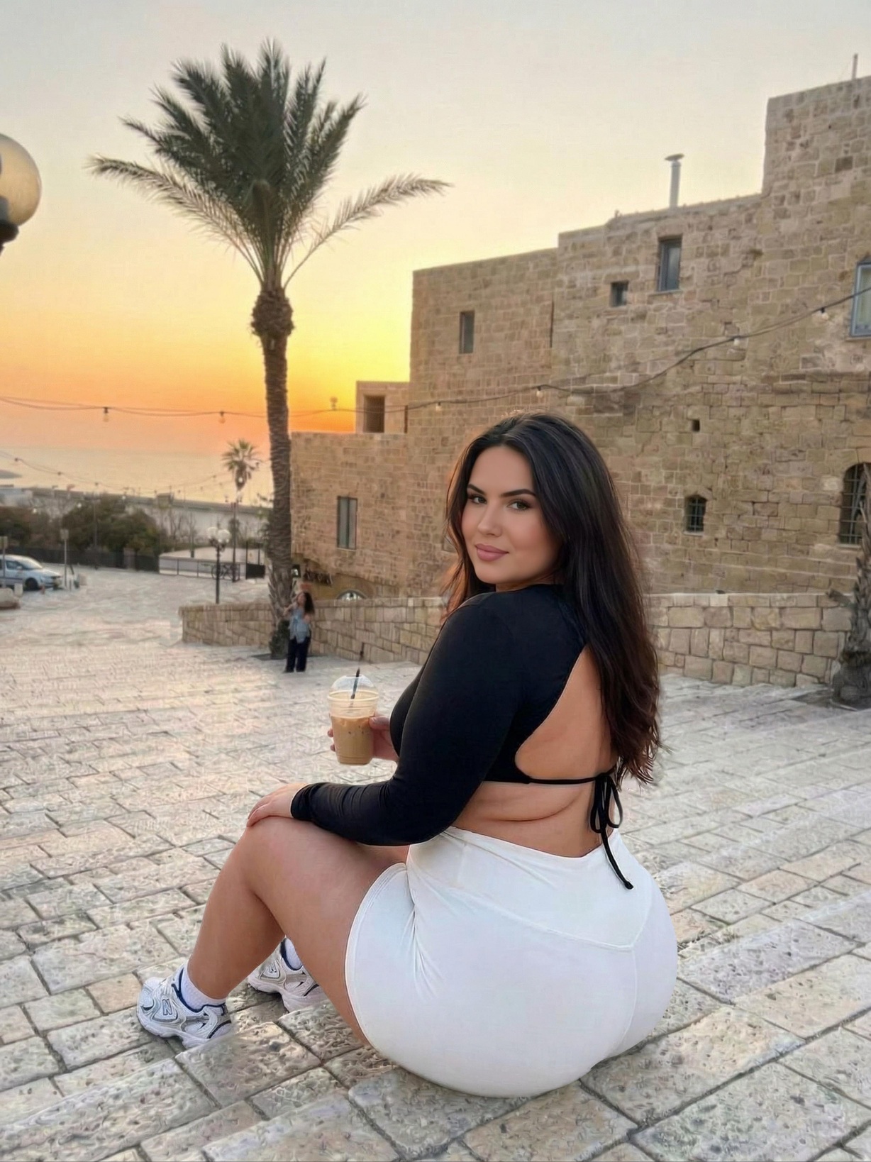 בחורה נשית סקסית – תל אביב