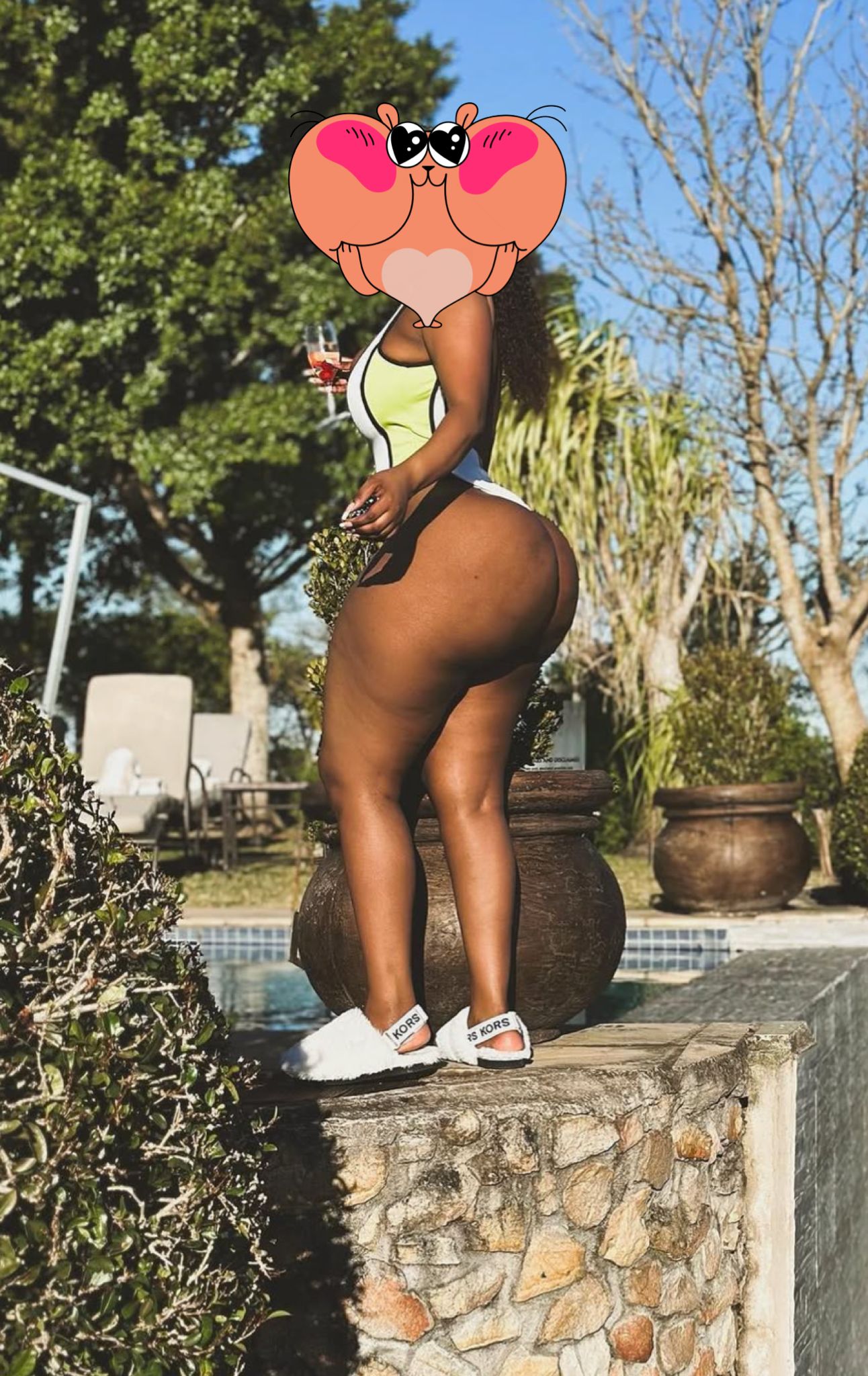 גני- בנתניה – תיירת אפריקאית בת 35
