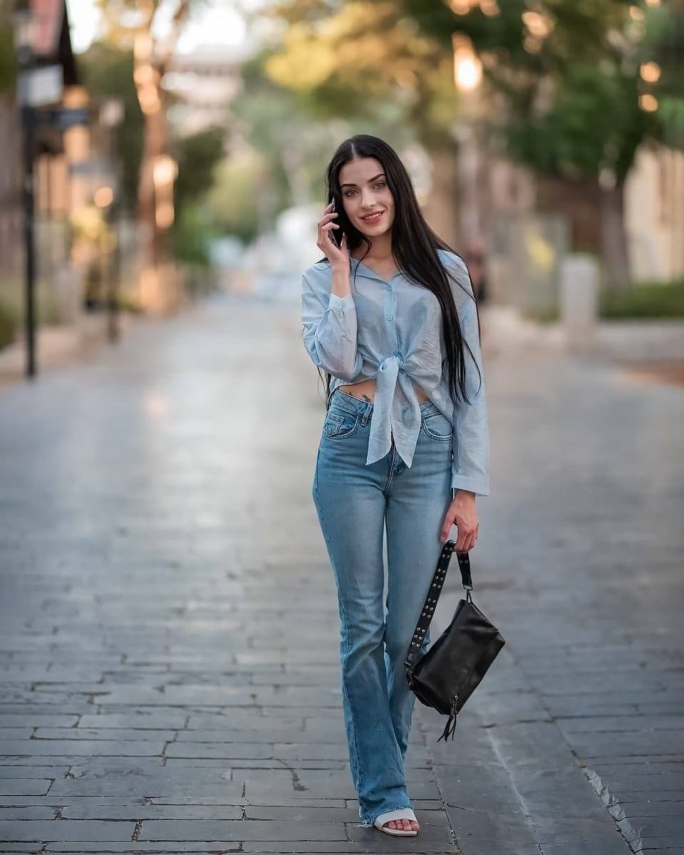 ליזה בת 25 בחורה מקצוענית -בתל אביב