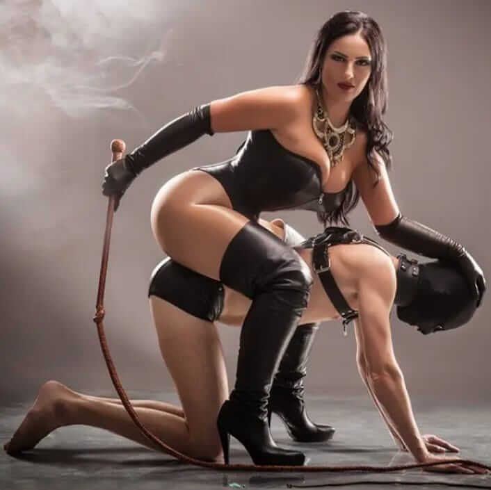 מלכת סאדו BDSM- בחורה מקצוענית ומפנקת ראשון לציון